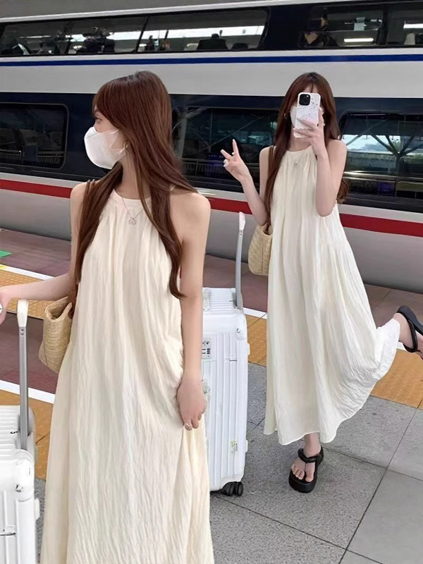 フレンチホルターネックドレス妖精夏ルーズでスリムな新しいノースリーブ甘い気質海辺の休暇ロングスカート|undefined