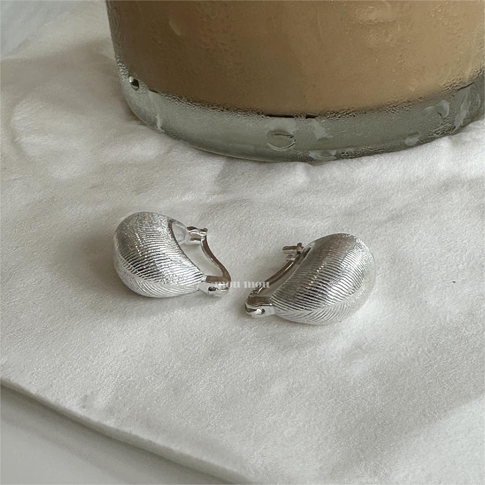1 Pair Simple Style Geometric Plating Sterling Silver Hoop Earrings display picture 8