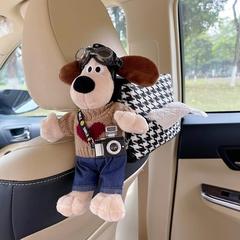 車の装飾は車のティッシュの箱を飾って掛けます。車の犬の感覚が可愛いです。