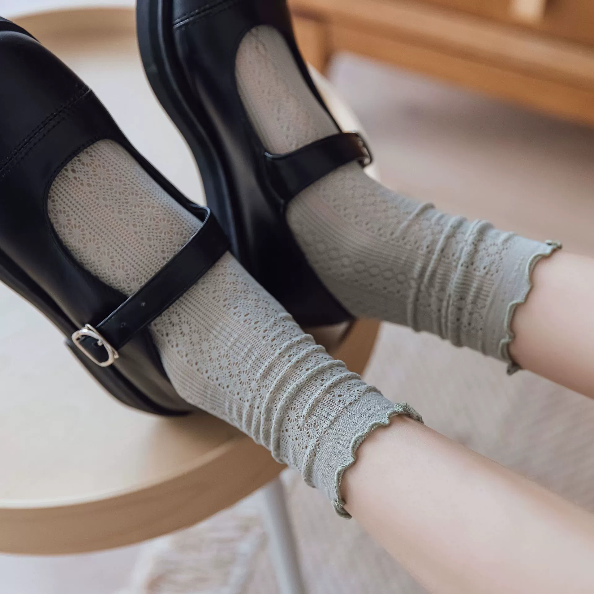 Tide, breathable Japanese summer thin knee socks, mid-length