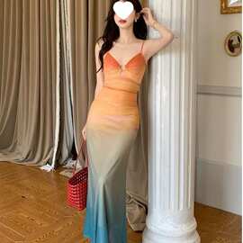 海边度假风气质渐变色吊带长裙女夏旅游性感辣妹沙滩网纱连衣裙子