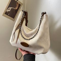女性のためのハイエンドでスタイリッシュな大容量トートバッグ 2025 新しいニッチデザインチェーンバッグカジュアルショルダークロスボディバッグ