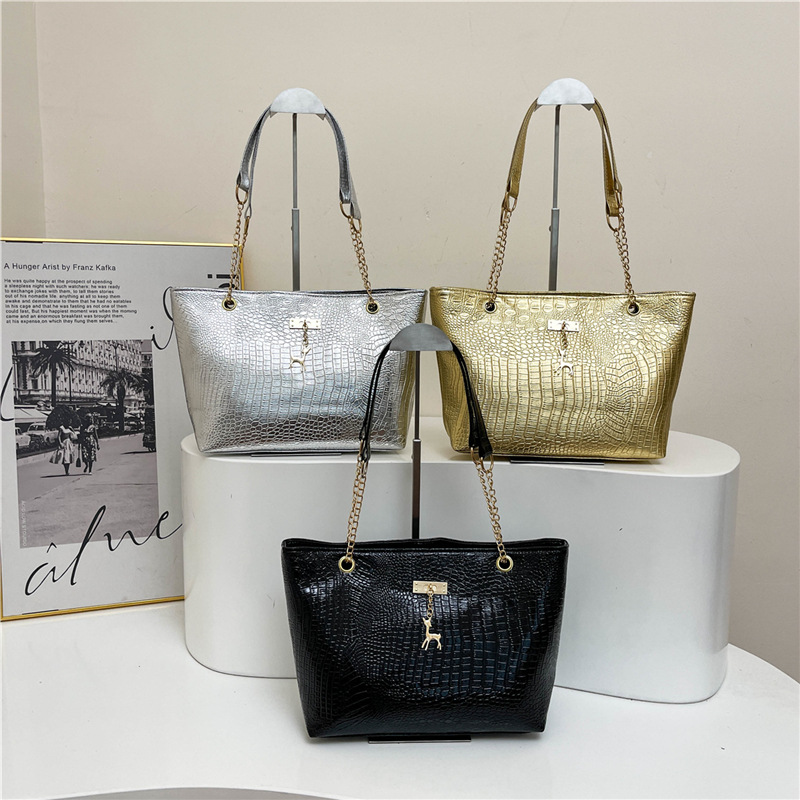 Krokodillemønster, lyst ansikt, 2024, ny mote, koreansk utgave, stor kapasitet, enkel håndholdt dameveske_voghion.com