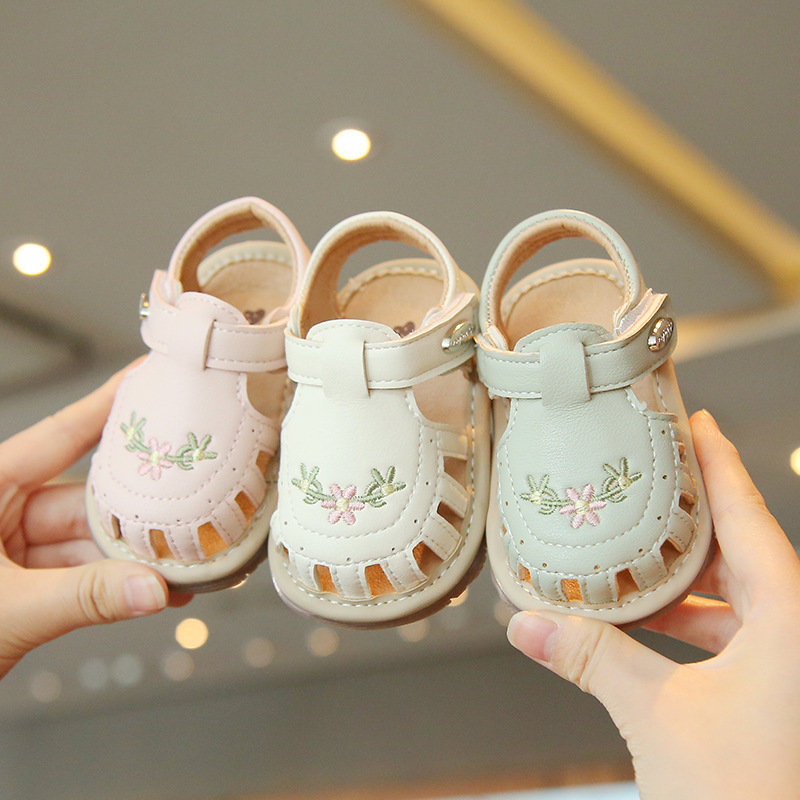Summer Calling Shoes Infant Toe Hollow Sandals Breathable Female Baby Shoes Soft Sole Toddler Shoes Princess Shoes