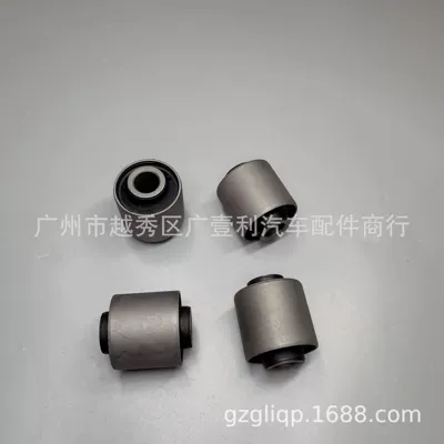 Suitable for 48702-60031 48702-60030 FZJ80 HZJ79 4500 rear pull rod rubber sleeve