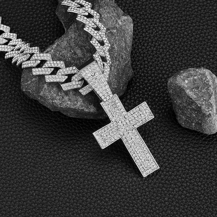 21g Weight IG Style Religion Cross Alloy Inlay Rhinestones Unisex Pendant Necklace Necklace Pendant Men Pendant Necklaces