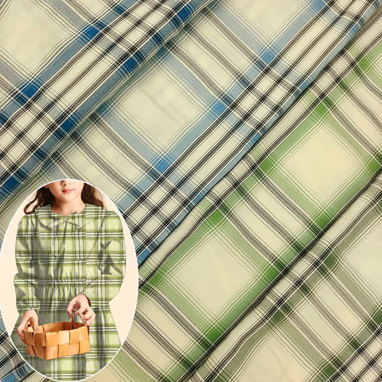 厂家现货雪花皱布系列舒适耐用涤纶人棉混纺色织格子面料2022新款