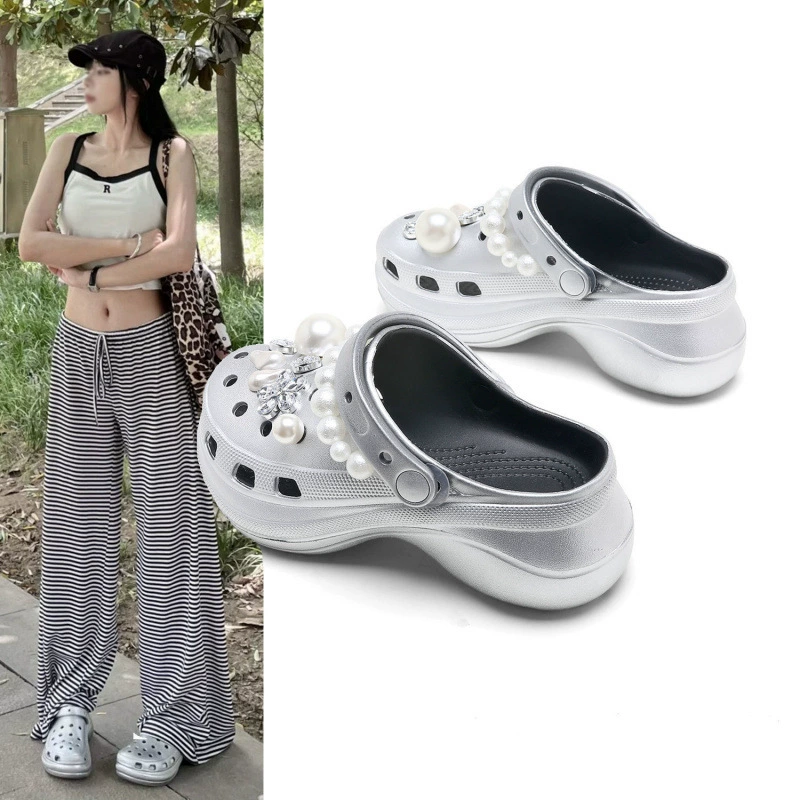 Верхняя одежда со стразами, пляжная обувь, спортивные сандалии, сабо, женские полутапочки на толстой подошве с жемчужной цепочкой на носке