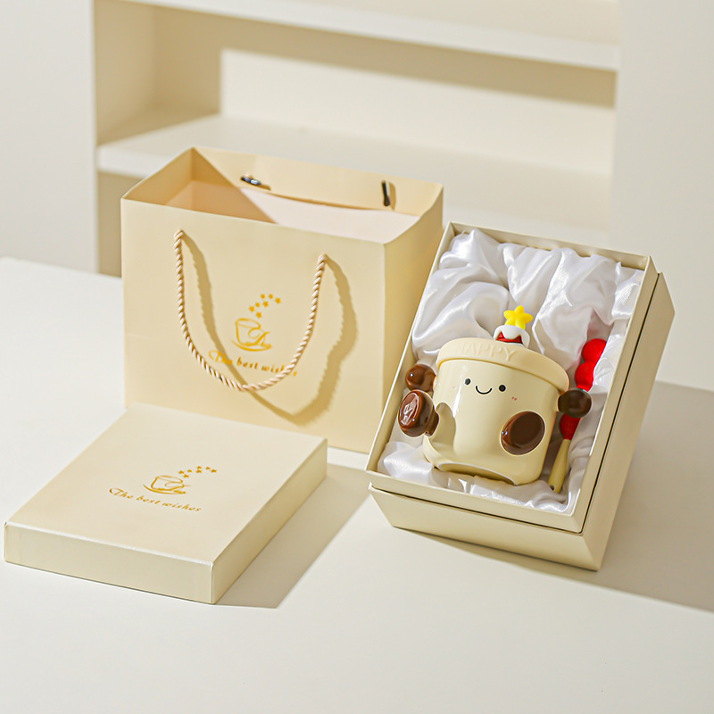 Creativa pintada a mano linda muñeca taza de dibujos animados taza de cerámica taza de café taza de pareja de oficina en casa taza de regalo