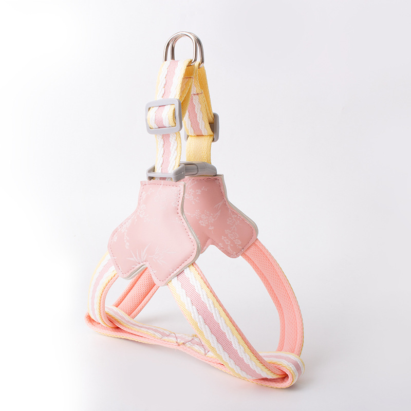 핑크색 싱글 가슴과 등