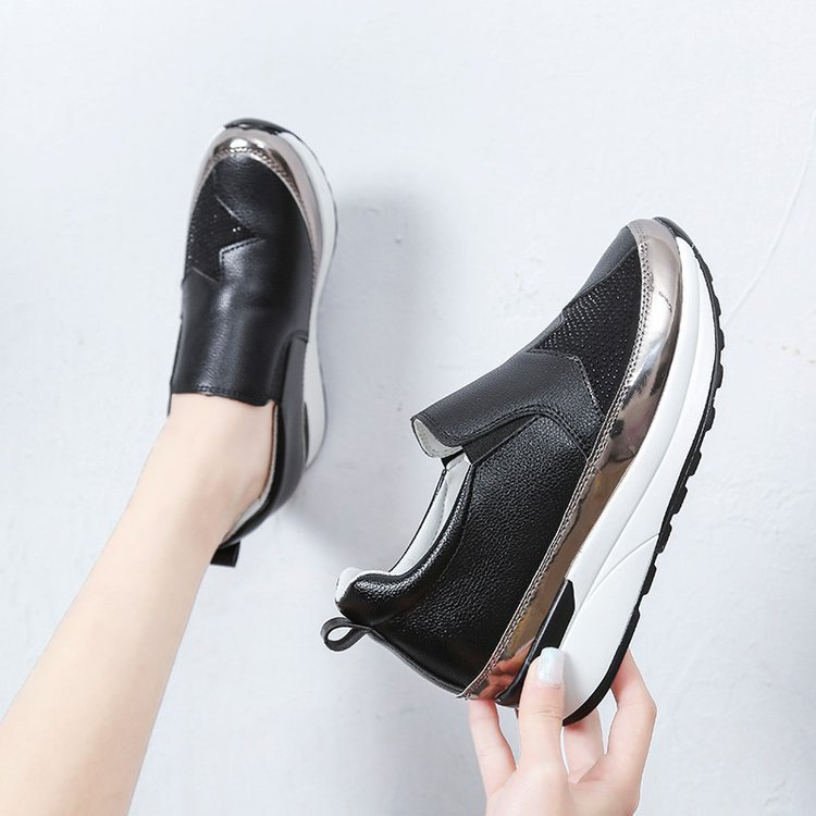 Plus-Size Women's Shoes for Wide Feet, Versatile Loafers for Women, Size 40 Platform Thick-Soled Slip-On Shoes, Size 43 Extra Wide Plus-Size Women's Shoes for Wide Feet, Versatile Loafers for Women, Size 40 Platform Thick-Soled Slip-On Shoes, Size 43 Extra Wide