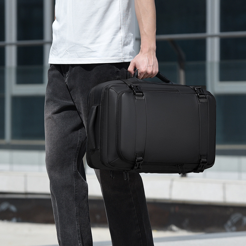 Mochila de cercanías simple transfronteriza 2025 nueva bolsa de computadora portátil de marca de moda simple bolsa de viaje de negocios multifuncional