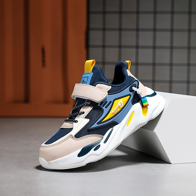 1879 zapatos para niños modelos de otoño e invierno zapatos deportivos de cuero para niños grandes zapatos para correr para niños transpirables de malla de primavera para niños