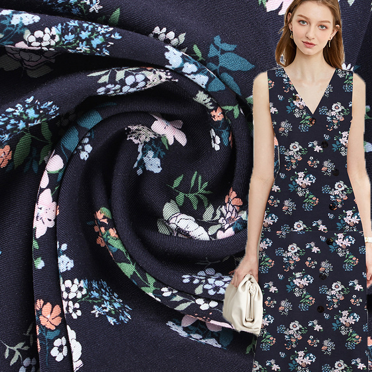 Nuevo diseño de flor promocional 135gsm 40s * 40s 54 / 55 "impresión de rayon twill camisa cara