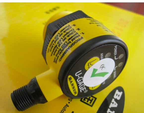 现货BANNER邦纳T30UIPAQ 超声波传感器，超声波液位计，位移测量