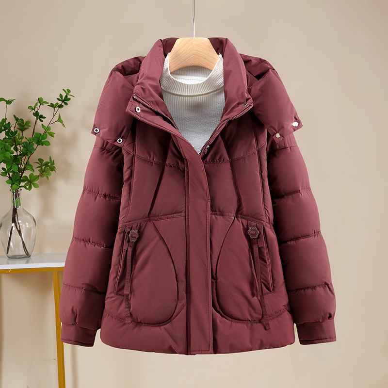 Área de algodón corta para mujeres en 2025 nuevo tipo desmontable ocio universal suelto y delgado invierno grueso chaqueta de pan