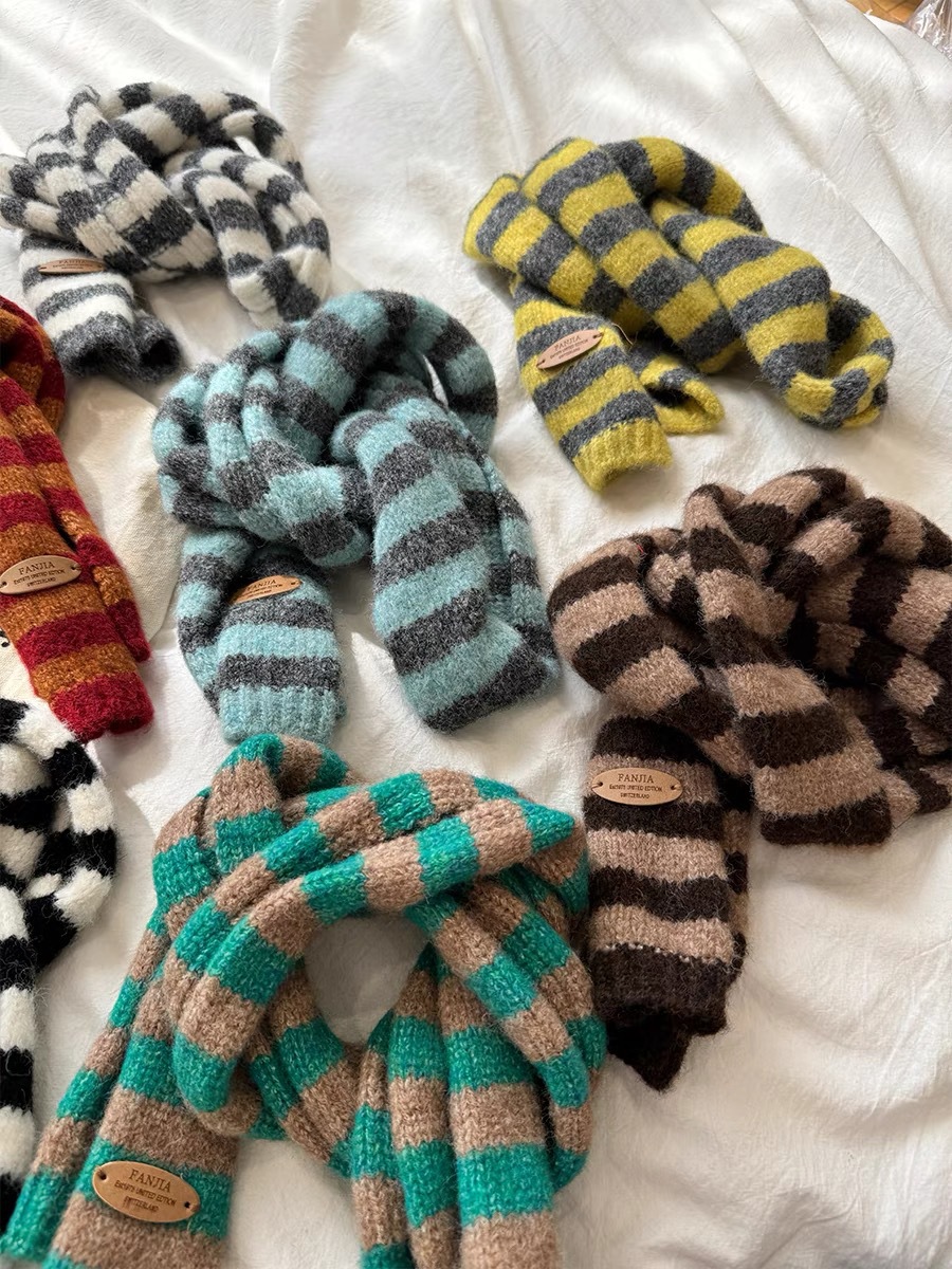 Mujeres Elegante Estilo Clásico Raya Tejer Bufanda display picture 1