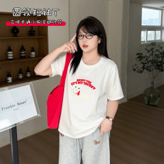 双日2025夏の新型の大きいサイズの婦人服の太ったmmの半袖の上着の漫画の子犬のアルファベットの丸首のtシャツのW-203
