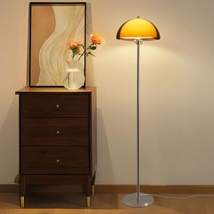 Grand View Garden Antique Floor Lamp Bedroom Bedside Lamp Living Room Atmosphere Lamp French Cream Style Floor Lamp 138