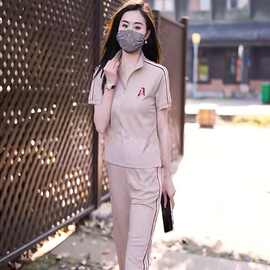 时尚减龄浅灰色翻领印花短袖妈妈装套装女春季阔腿休闲裤运动穿搭