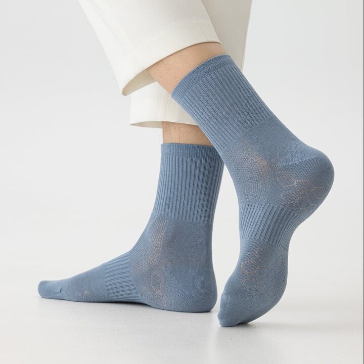 2026 New Spring and Summer Men's Socks, Solid Color Cotton Versatile Breathable Socks, Men's Seamless Sports Anti-Slip Anti-Odor Mid-Calf Socks 2026 New Spring and Summer Men's Socks, Solid Color Cotton Versatile Breathable Socks, Men's Seamless Sports Anti-Slip Anti-Odor Mid-Calf Socks