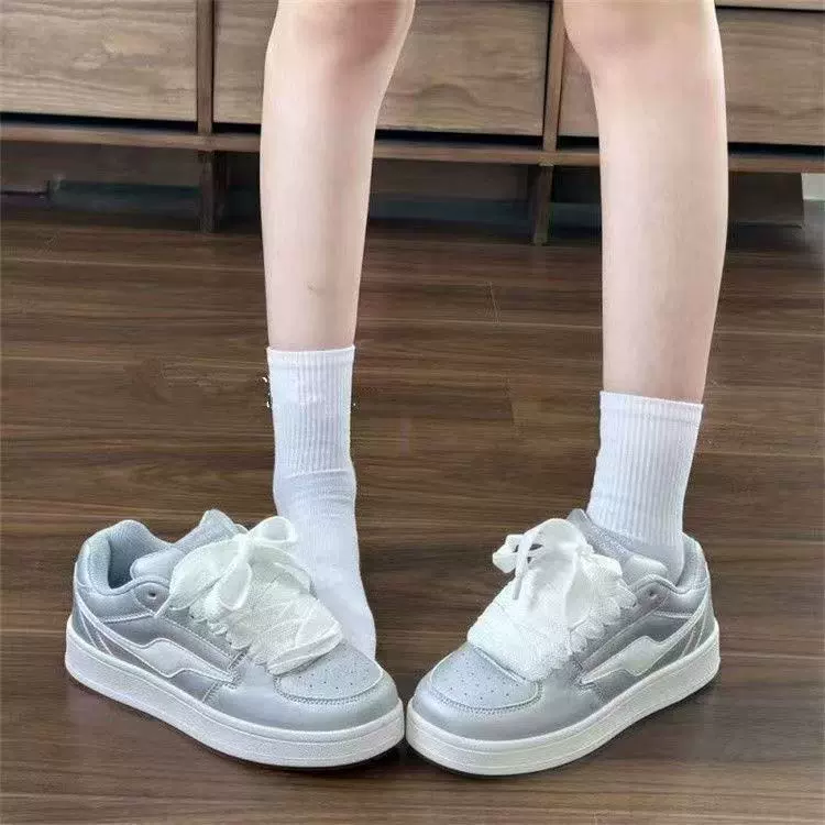 Кроссовки (Tide) серебристо‑белые, студенческая мода, размеры 35–40