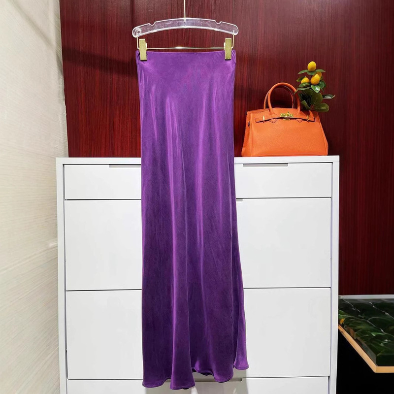 A Super Long, Floor-Length, Stylish Skirt Is Here! Flowing Lightness~ Thin, Drapey Skirt Made of Cupro Silk for Women