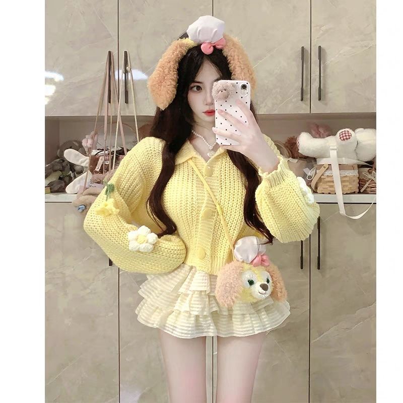 Spring and Autumn Sweet Style Candy Color Cream Yellow Short Small Age-Reducing Sweater Jacket V-Neck Knitted Cardigan for Women Spring and Autumn Sweet Style Candy Color Cream Yellow Short Small Age-Reducing Sweater Jacket V-Neck Knitted Cardigan for Women