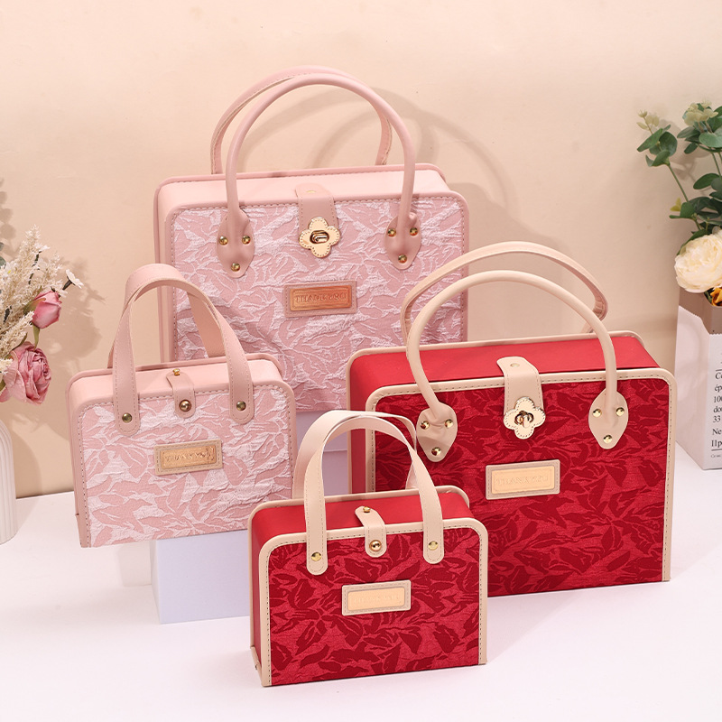 2025 nueva caja de regalo de cumpleaños de alta calidad caja de regalo de lujo ligera caja de regalo de compromiso caja de dulces de boda