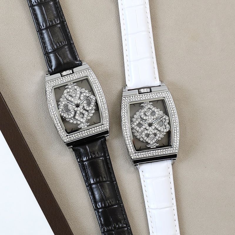 Orologio Wolesale Poker Goddess Nuovo Modello, Quadrante Rotante Trasparente Cavo con Finitura a Barile, Elegante Orologio da Donna con Pietre di Pietra_voghion.com
