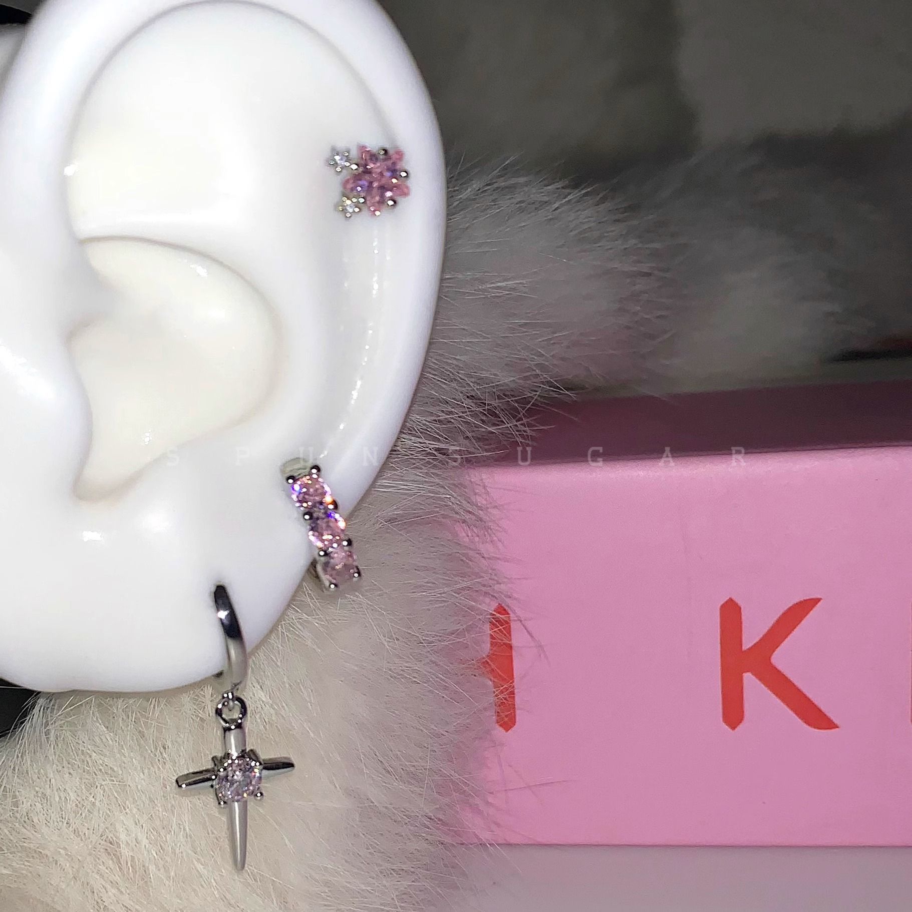 Flashing Pink Cross Star Earrings, Sweet and Cool Style Double Ear Holes with Sweet Girl Heart Earrings