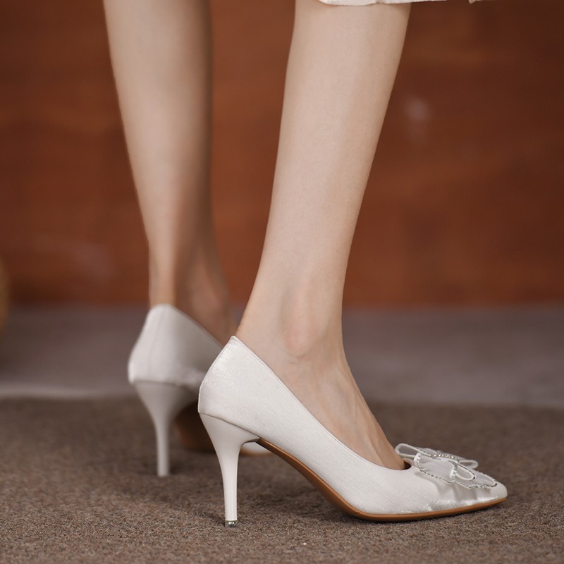 Women's Elegant Solid Color Point Toe Pumps display picture 19