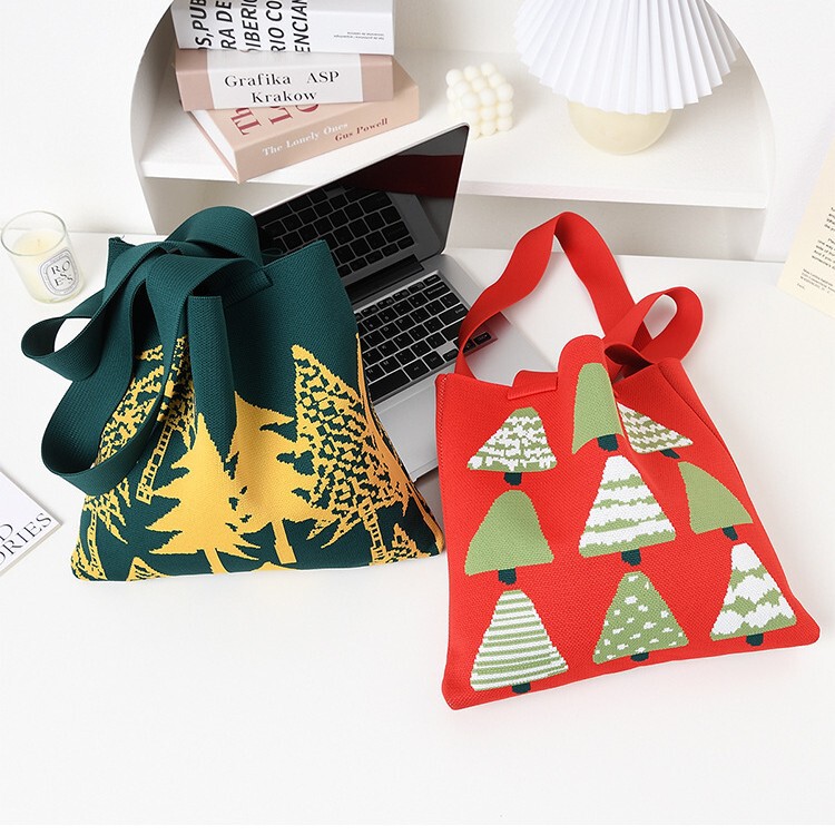 Christmas Tote Shoulder Bag Gift Bag Christmas Tree Knitted Bag Large Capacity Versatile Commuter Tote Bag with a High-End Feel
