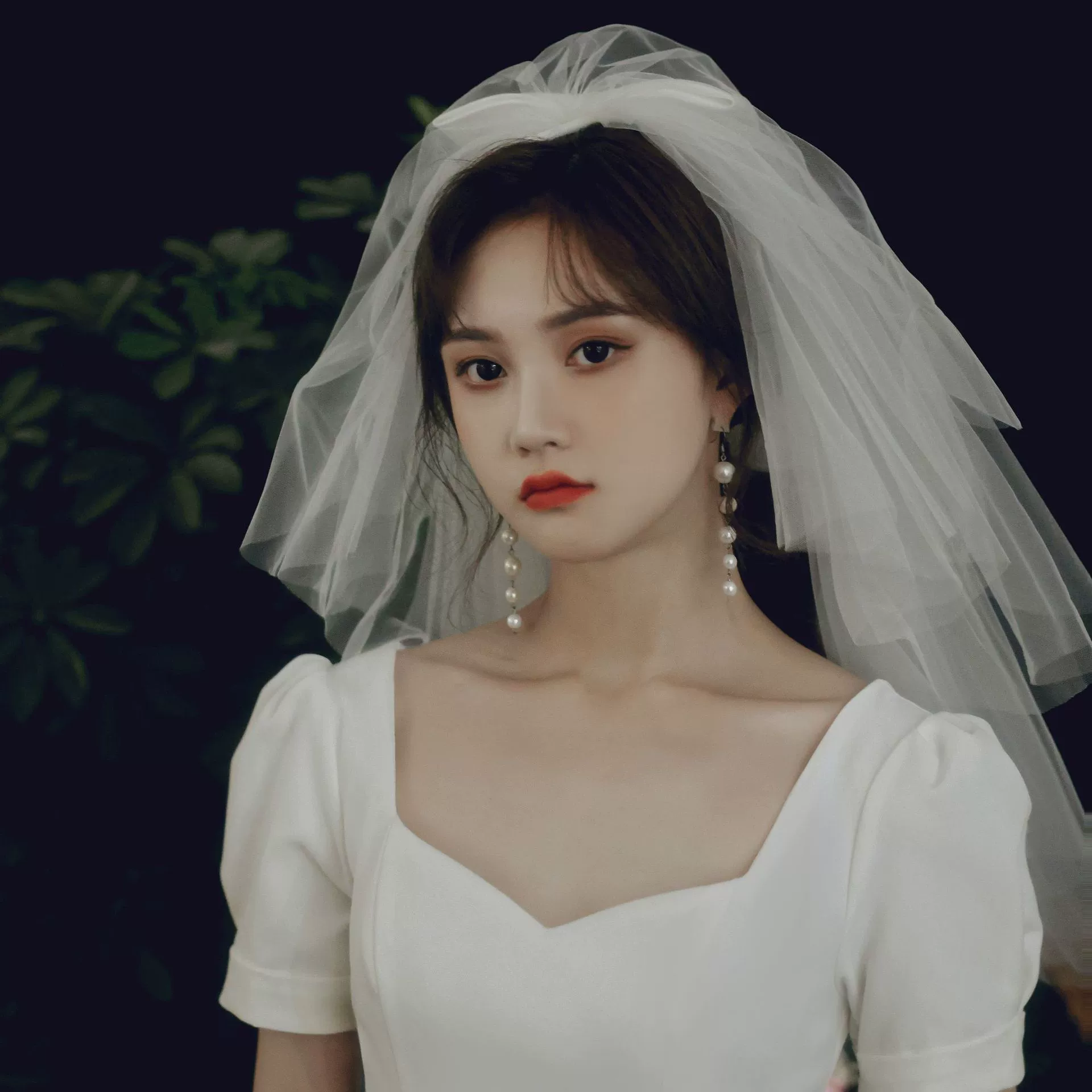 Wedding dress for bride for photo sessions, wholesale