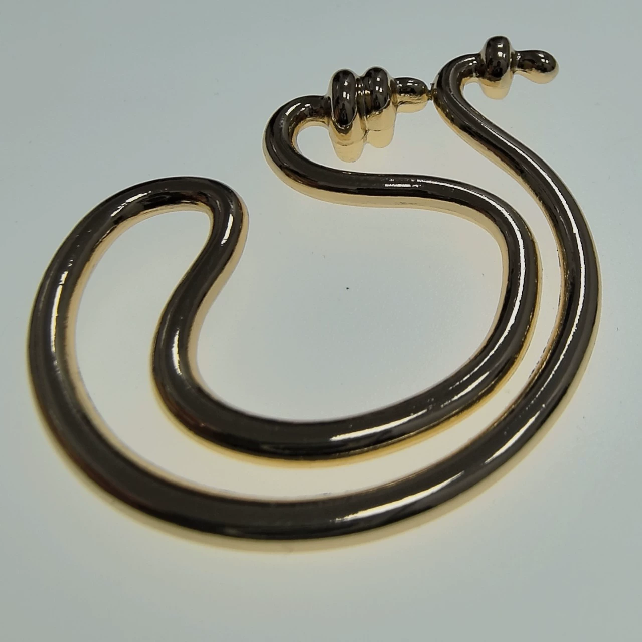 В наличии купальник нестандартной формы с металлической пряжкой спереди, аксессуар для купальника, соединитель для купальника, пряжка для груди из сплава, модное нижнее белье, купальник.