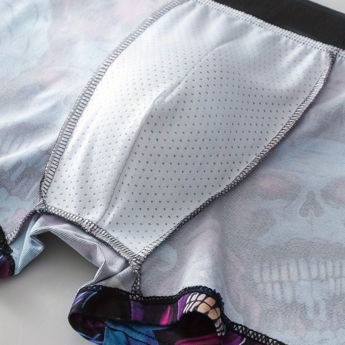 Wholesale men's underwear trendy four-pocket briefs sexy boys trendy mid-rise breathable flat-gabardine in stock from the original manufacturer