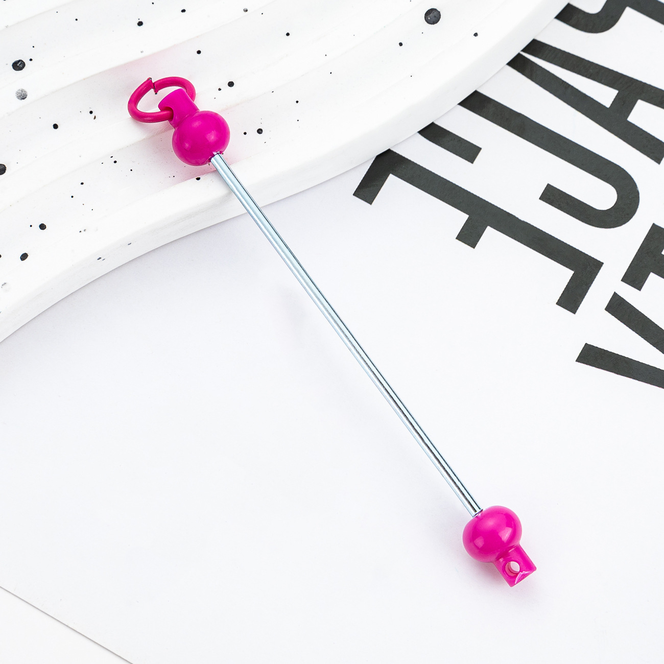 Nuevo polo DIY cuentas creativo llavero cuentas accesorios colgante polo de plástico cuentas polo