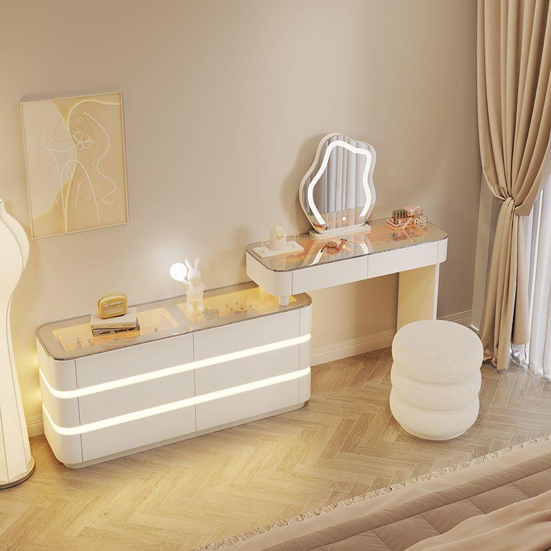 Cajones de aire de crema de atmósfera de lámpara de vestuario de almacenamiento en un armario de lujo moderno y simple mesa de maquillaje retráctil mesa transparente