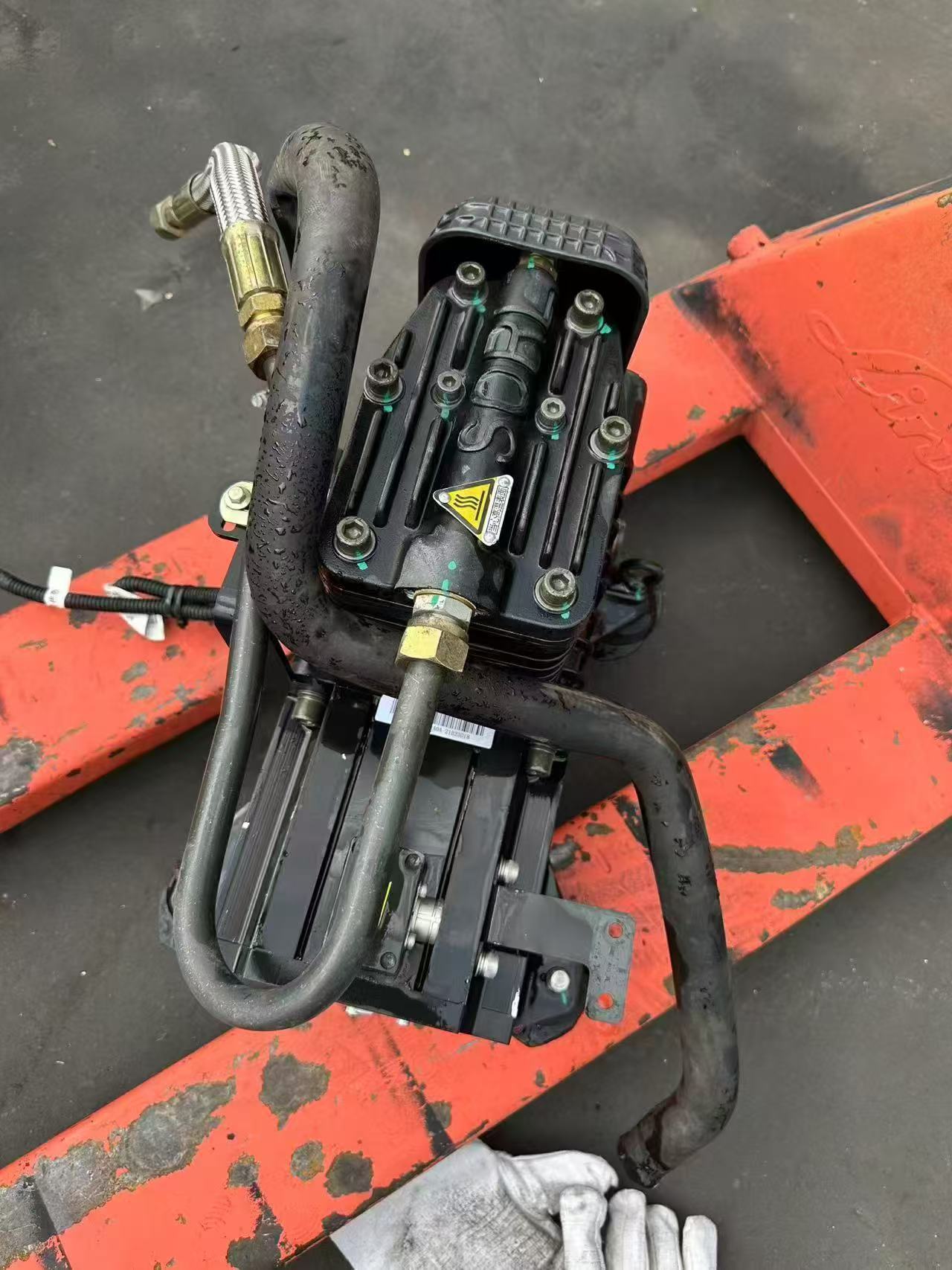 Air compressor