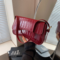 跨境質感小包包2024早春新款女包復古鱷魚紋單肩包漆皮亮面斜挎包