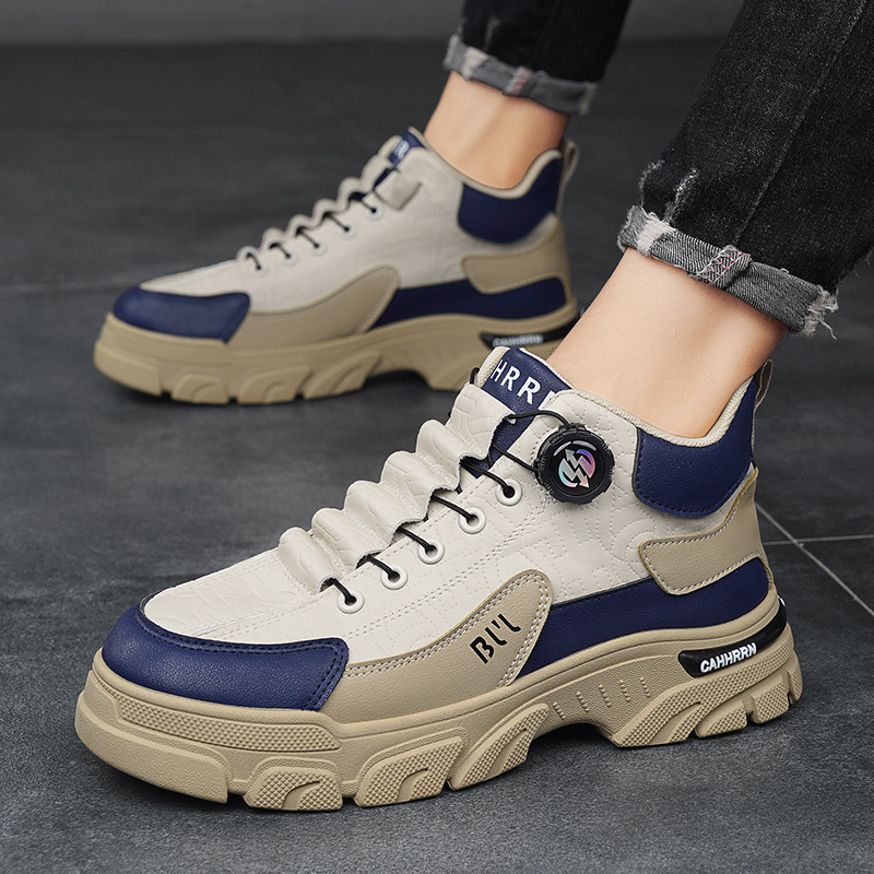 Botones rotativos de estilo retro de cuero de empalme sin correa botas Martin de otoño al aire libre a prueba de viento botas de hombre