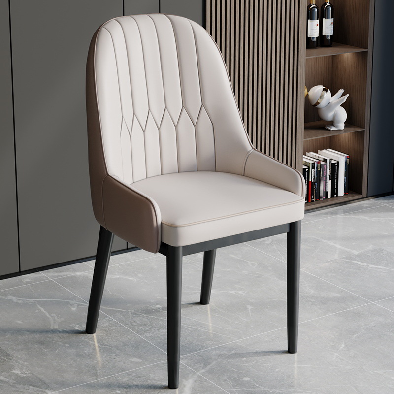 하얀 얼굴 _ 커피 백 _ 모두 검은 다리