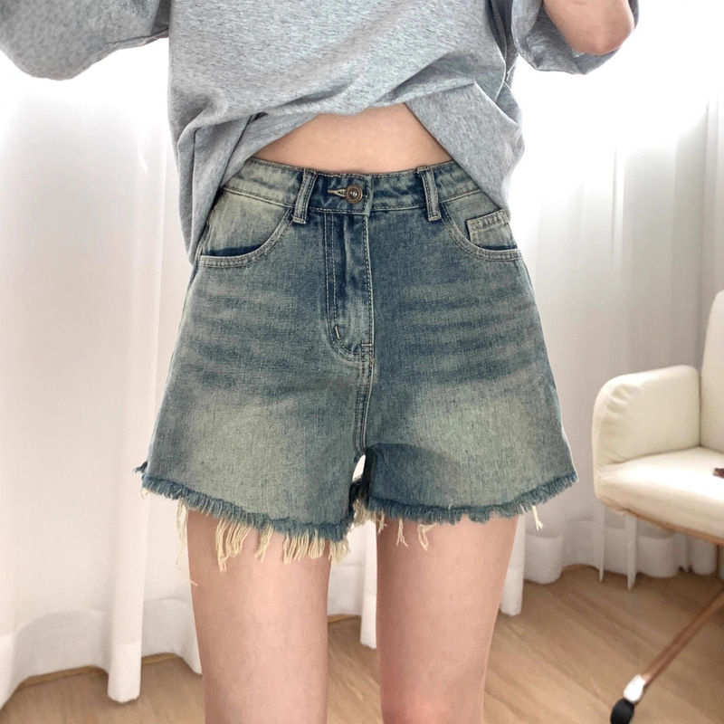 Vintage Blue Denim Shorts for Petite Women, High-Waisted Casual Straight Wide-Leg Hip-Hugging Hot Pants