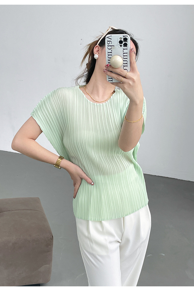 Áo thun nữ ngắn tay xếp ly phong cách Miyake thiết kế độc đáo — Màu đen chi tiết 15