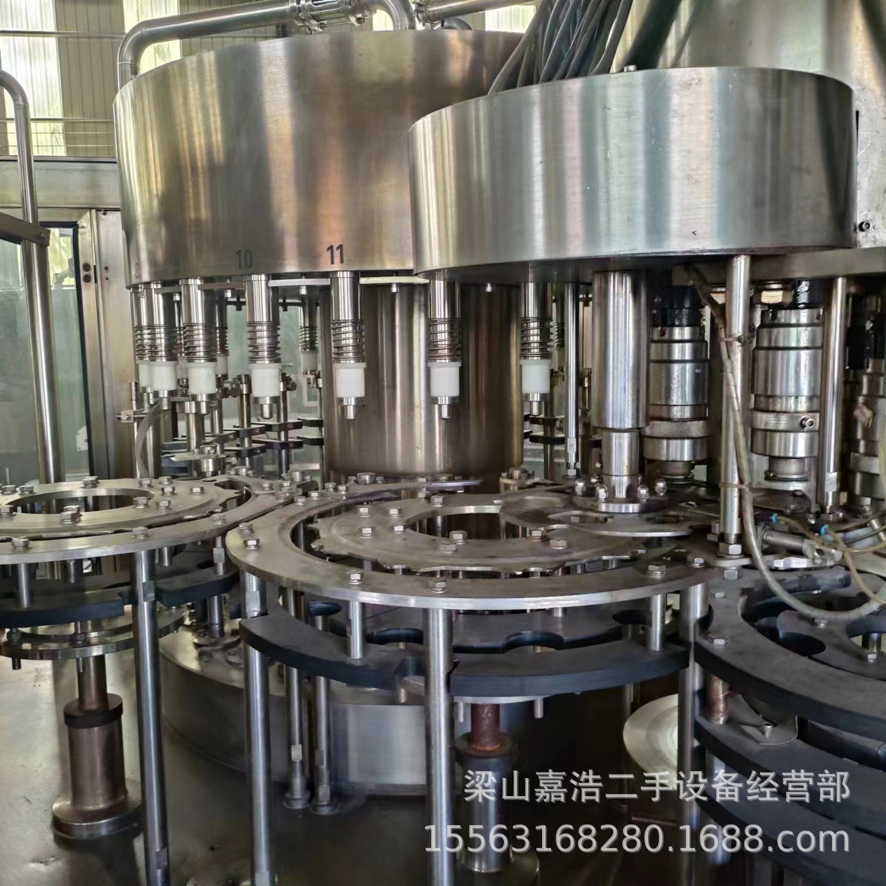 新美星24头矿泉水罐装机