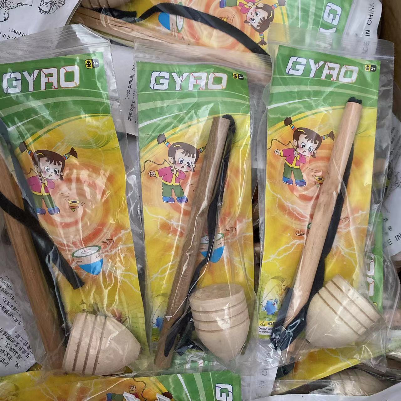 Gyro de madera fábrica al por mayor juguete nostálgico látigo Gyro juguete infantil puesto de venta al por mayor cantina escolar