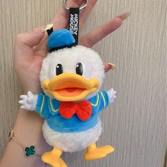 広州ミッキーとミニーの人気ミッキーファミリーかわいい一緒にペンダントシリーズフィギュアブラインドボックスフィギュアトレンディなおもちゃ