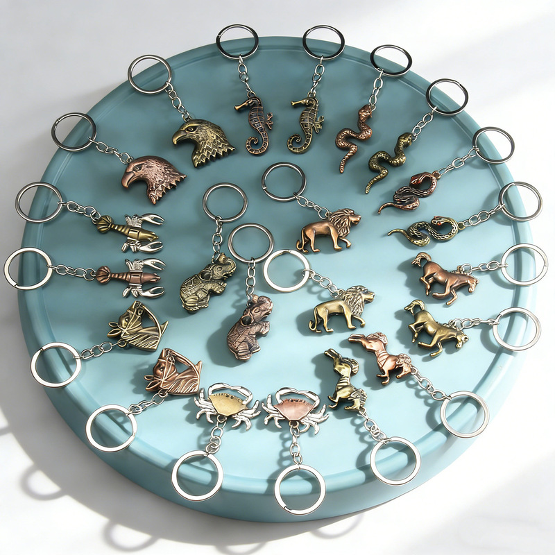 New Retro Distressed Elephant Lion Eagle Horse Key Chain Marine Animal Lobster Seahorse Crab Luggage Pendant New Retro Distressed Elephant Lion Eagle Horse Key Chain Marine Animal Lobster Seahorse Crab Luggage Pendant