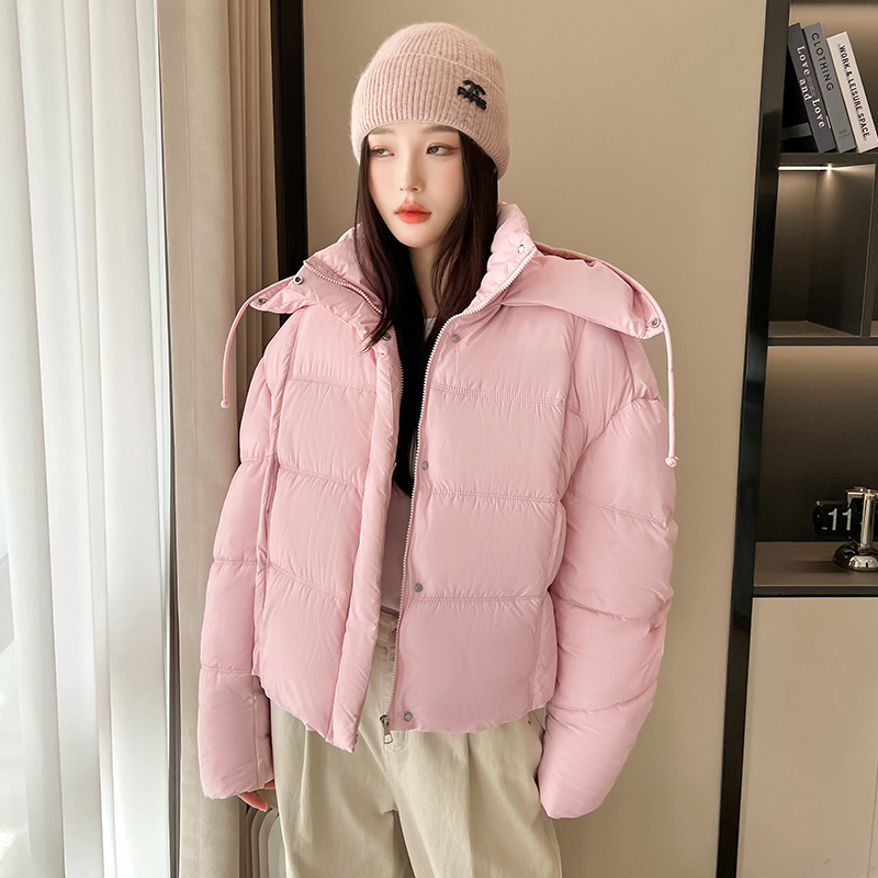 2025 nuevo encapuchado grueso corto de moda de algodón de invierno mujer pequeña chaqueta de algodón de pan caliente