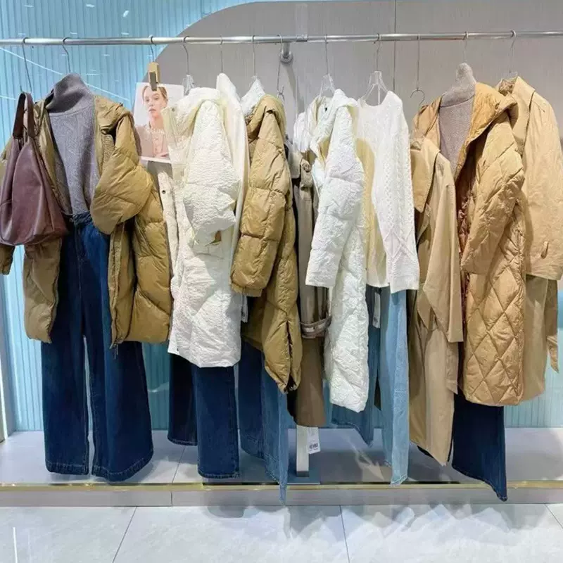 领葳25冬端原创大码休闲女装杂款品牌大版型女装库存尾货供应链